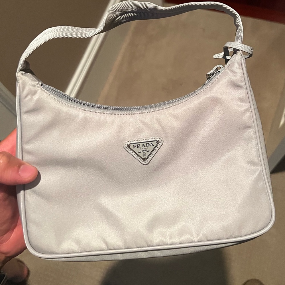 Prada 2000 Re Edition - Picture 3 of 3